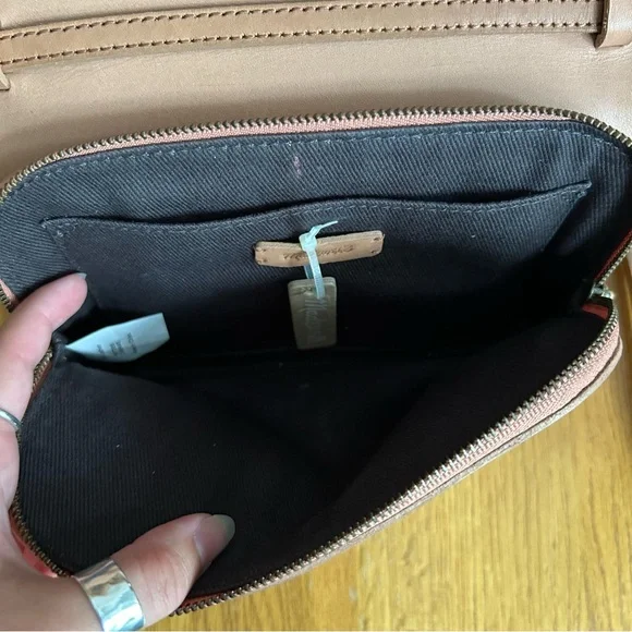 Madewell The Morgan Crossbody Bag Purse Tan Magnet Closure Inner Mirror - Picture 8 of 9